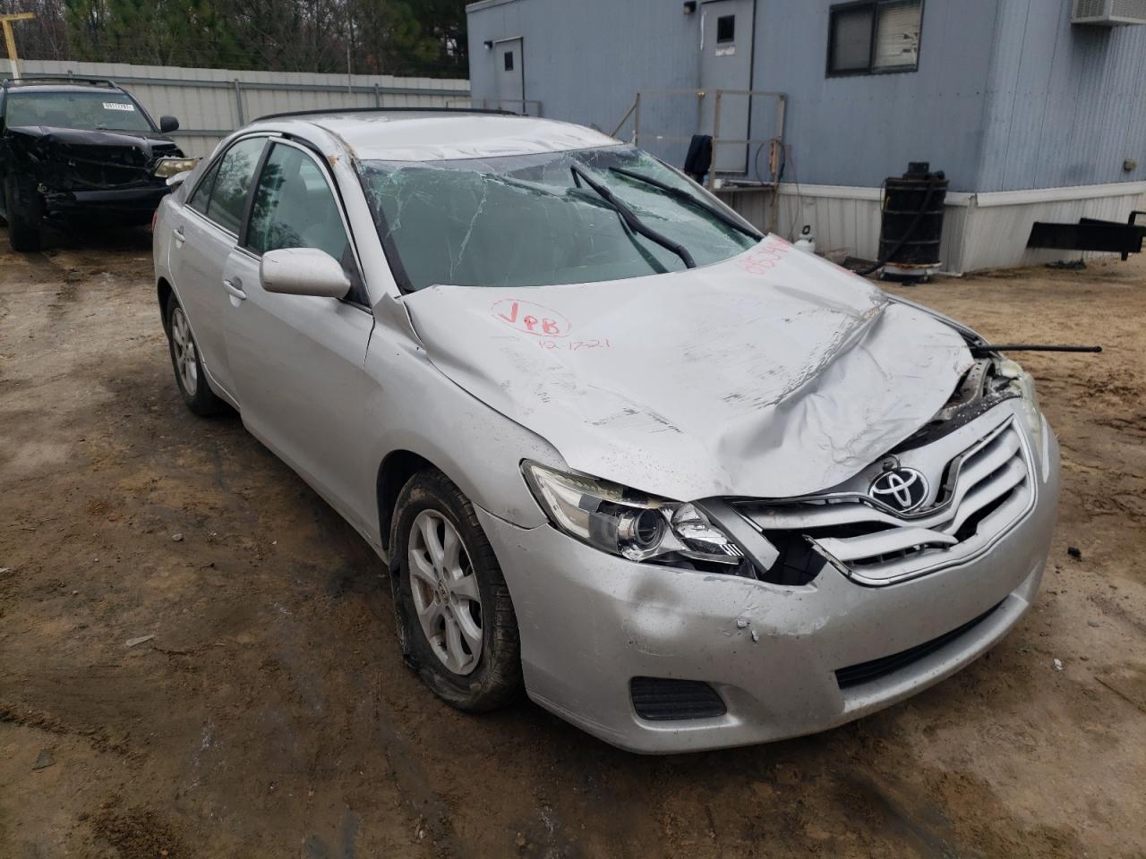 TOYOTA CAMRY BASE 2010 with VIN 4T1BF3EK3AU549720 - Photo from auction