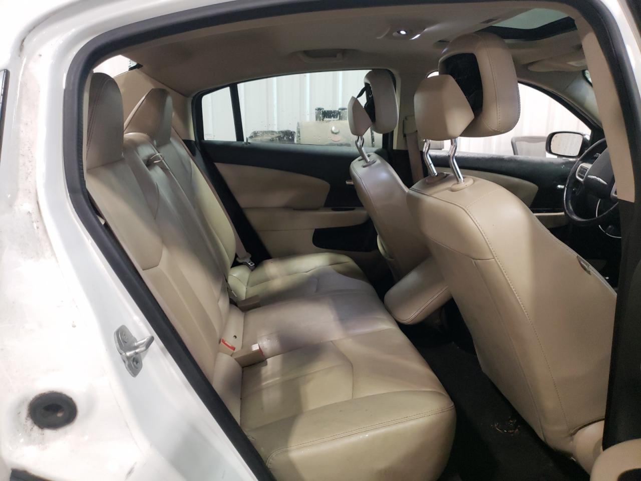 Photo 6 from auction – 2014 CHRYSLER 200 LIMITE with VIN 1C3CCBCG9EN135498