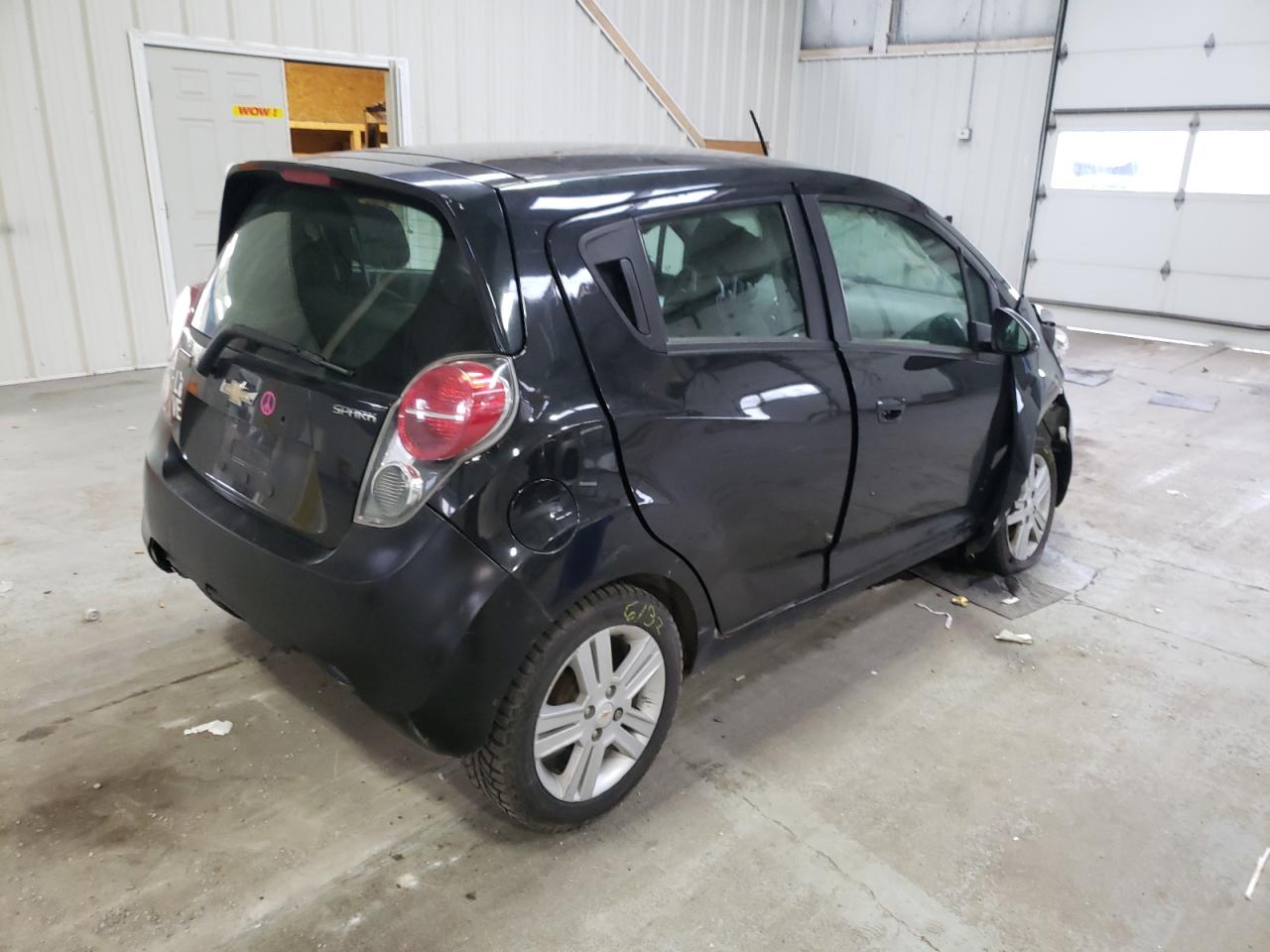 Photo 4 from auction – 2015 CHEVROLET SPARK LS with VIN KL8CB6S9XFC741844