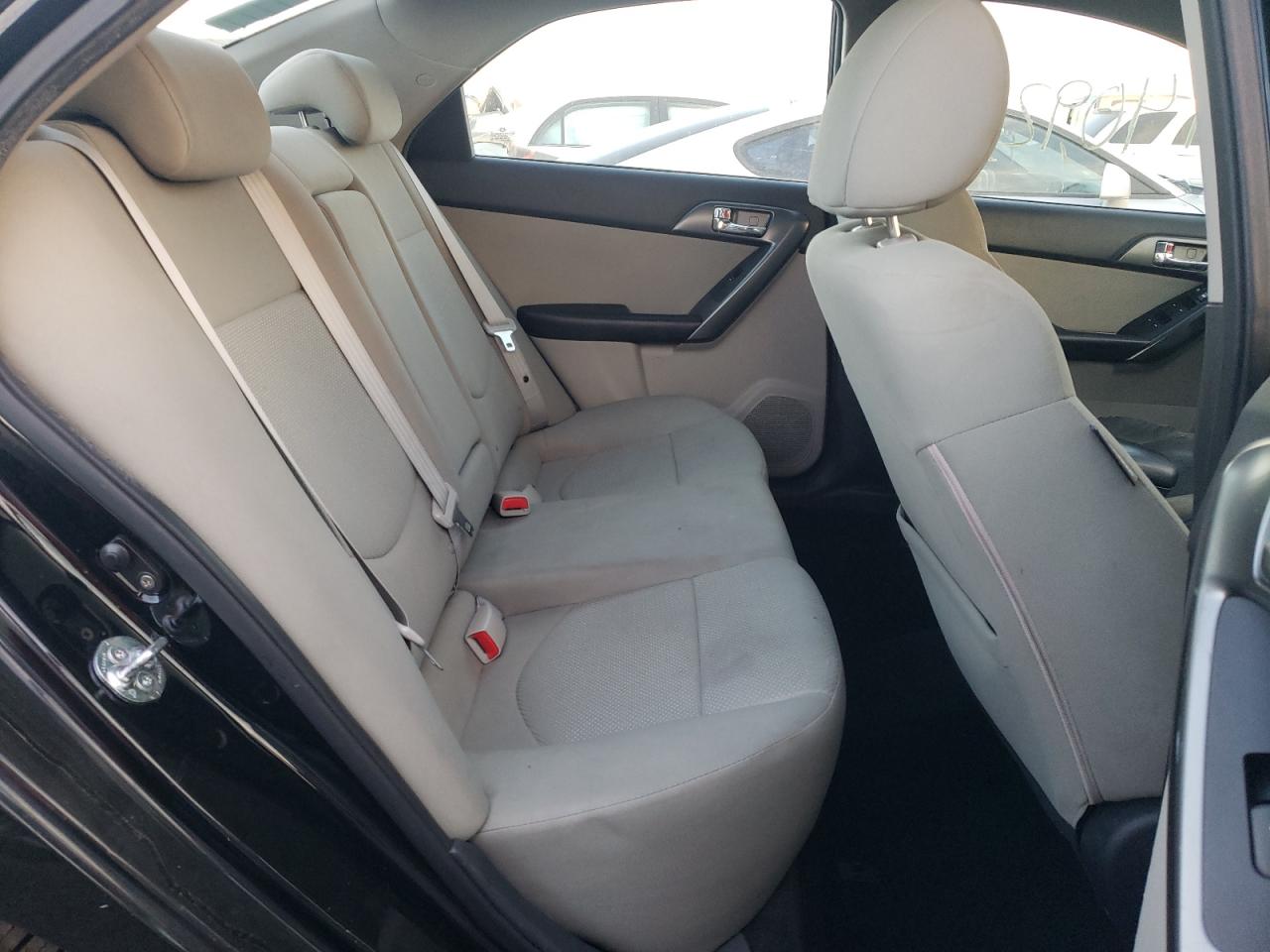 Photo 6 from auction – 2013 KIA FORTE EX with VIN KNAFU4A24D5732241