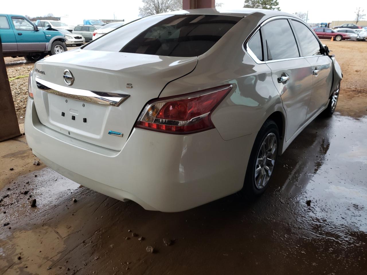 Photo 4 from auction – 2013 NISSAN ALTIMA 2.5 with VIN 1N4AL3AP8DN425005