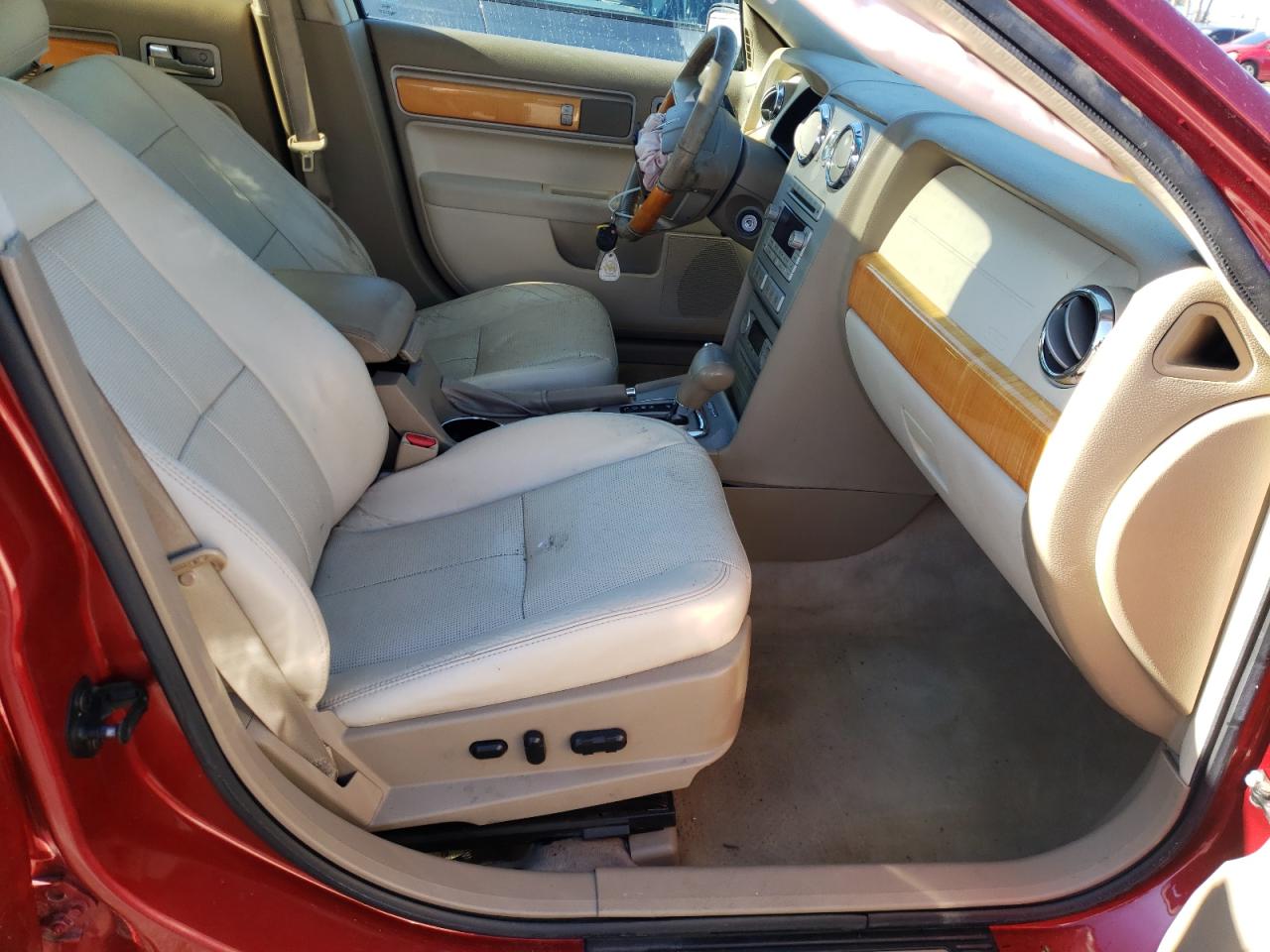 Photo 5 from auction – 2008 LINCOLN MKZ with VIN 3LNHM26T58R646436