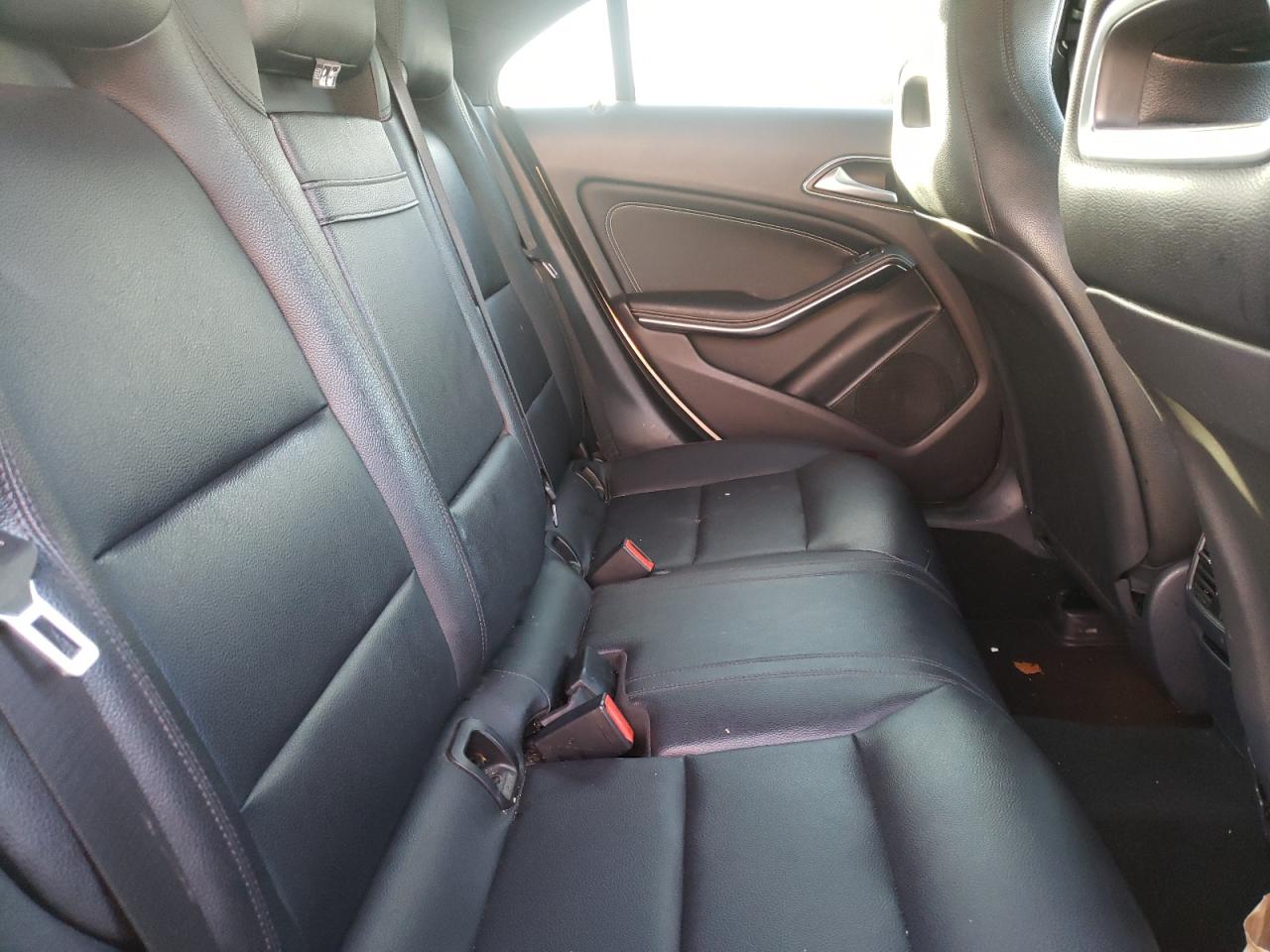 Photo 6 from auction – 2015 MERCEDES-BENZ CLA 250 with VIN WDDSJ4EB2FN221902
