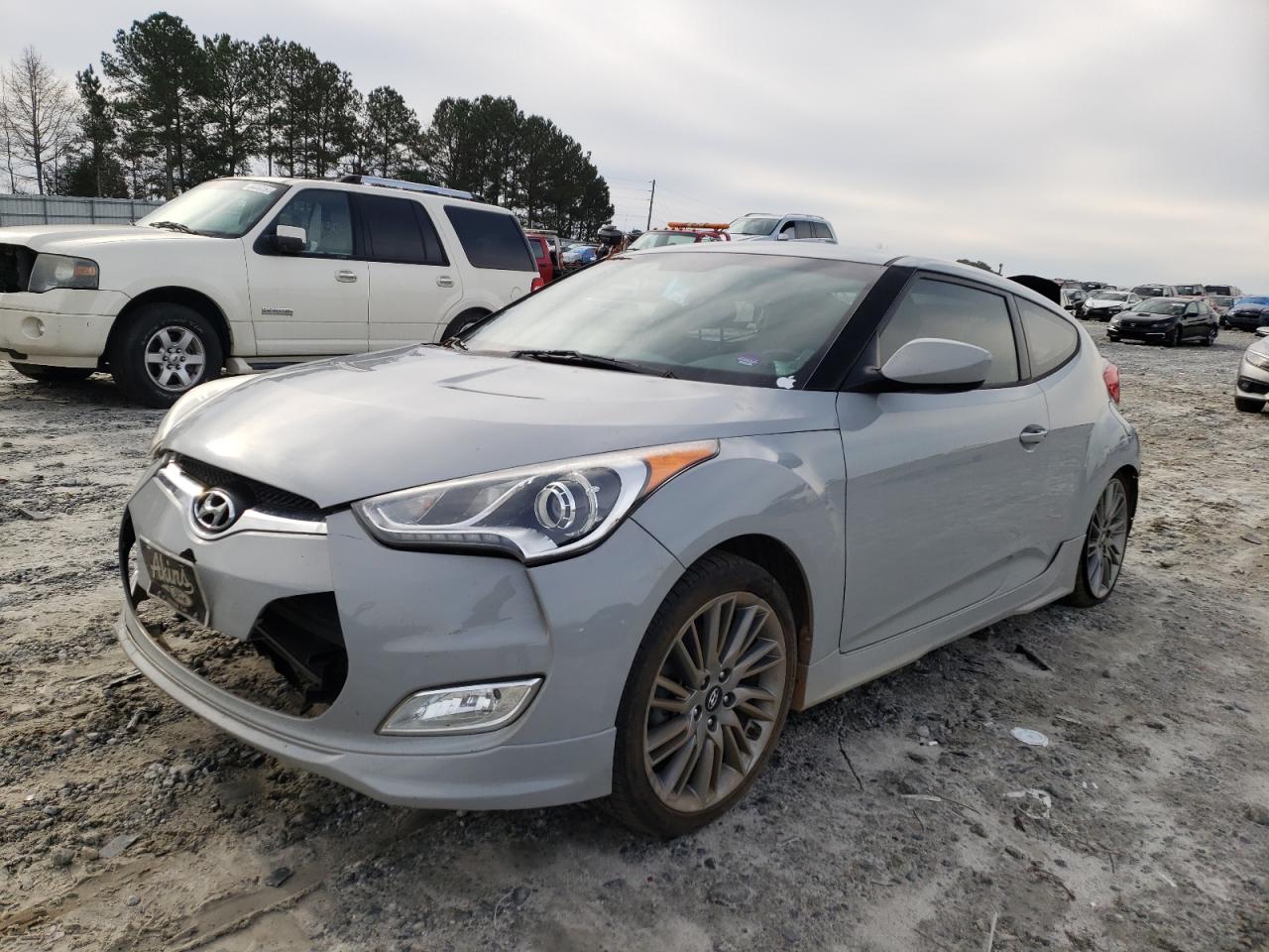 Photo 2 from auction – 2013 HYUNDAI VELOSTER with VIN KMHTC6ADXDU161197