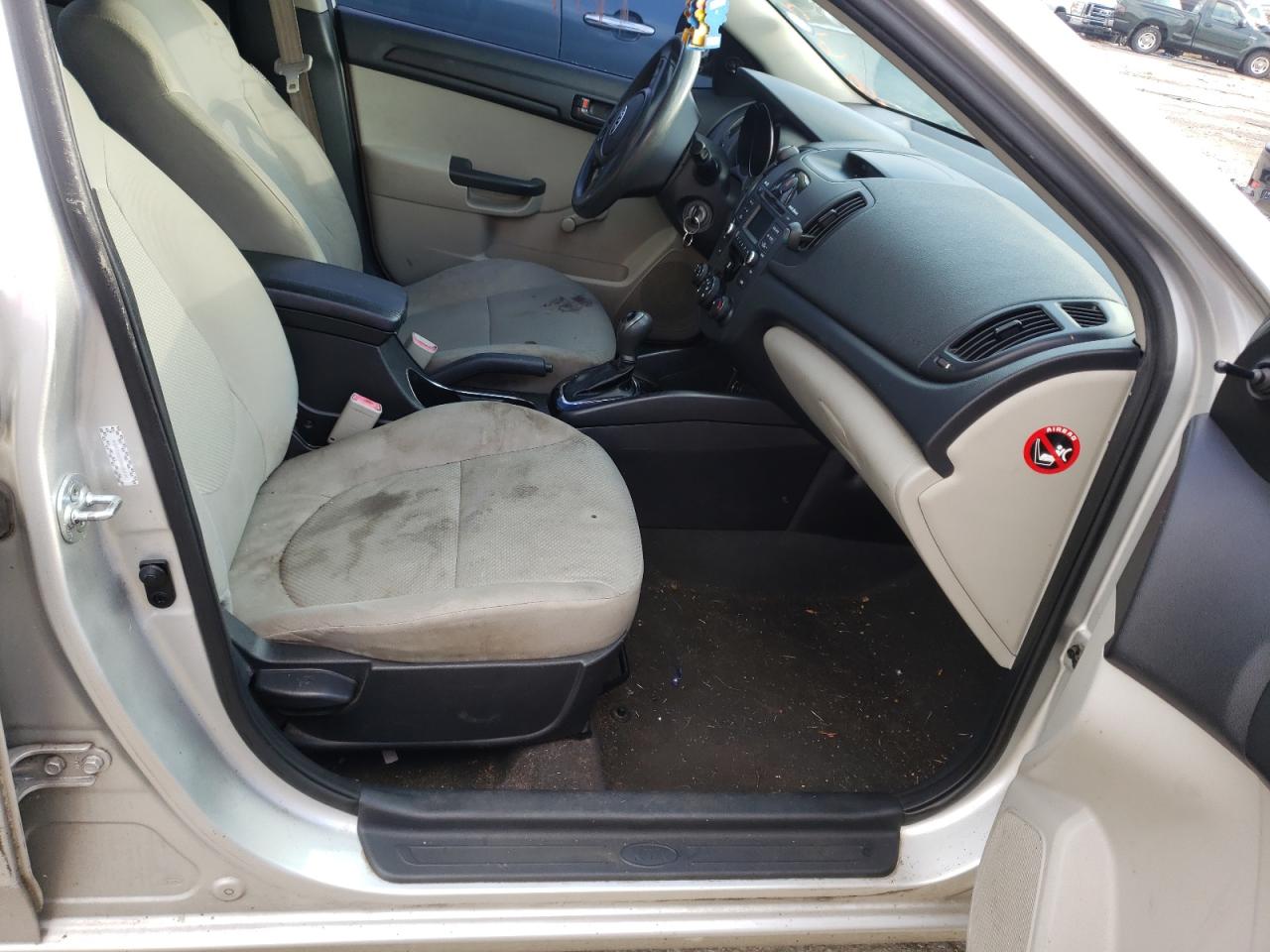 Photo 5 from auction – 2011 KIA FORTE LX with VIN KNAFT4A20B5349090