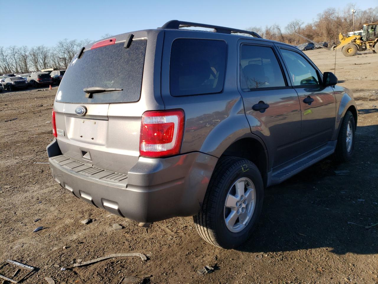 Photo 4 from auction – 2010 FORD ESCAPE XLT with VIN 1FMCU0D71AKB19511