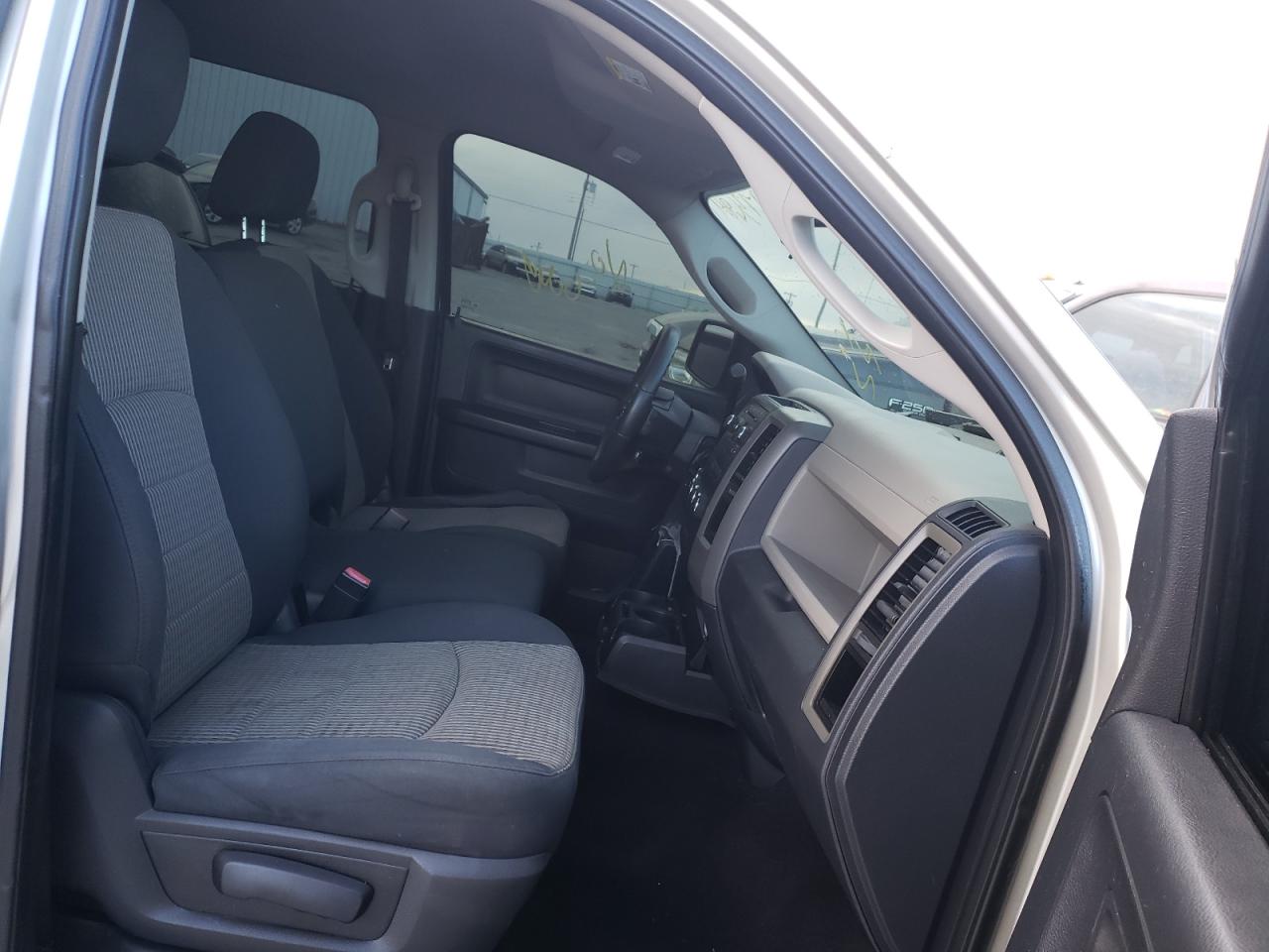 Photo 5 from auction – 2009 DODGE RAM 1500 with VIN 1D3HV13T89J529100