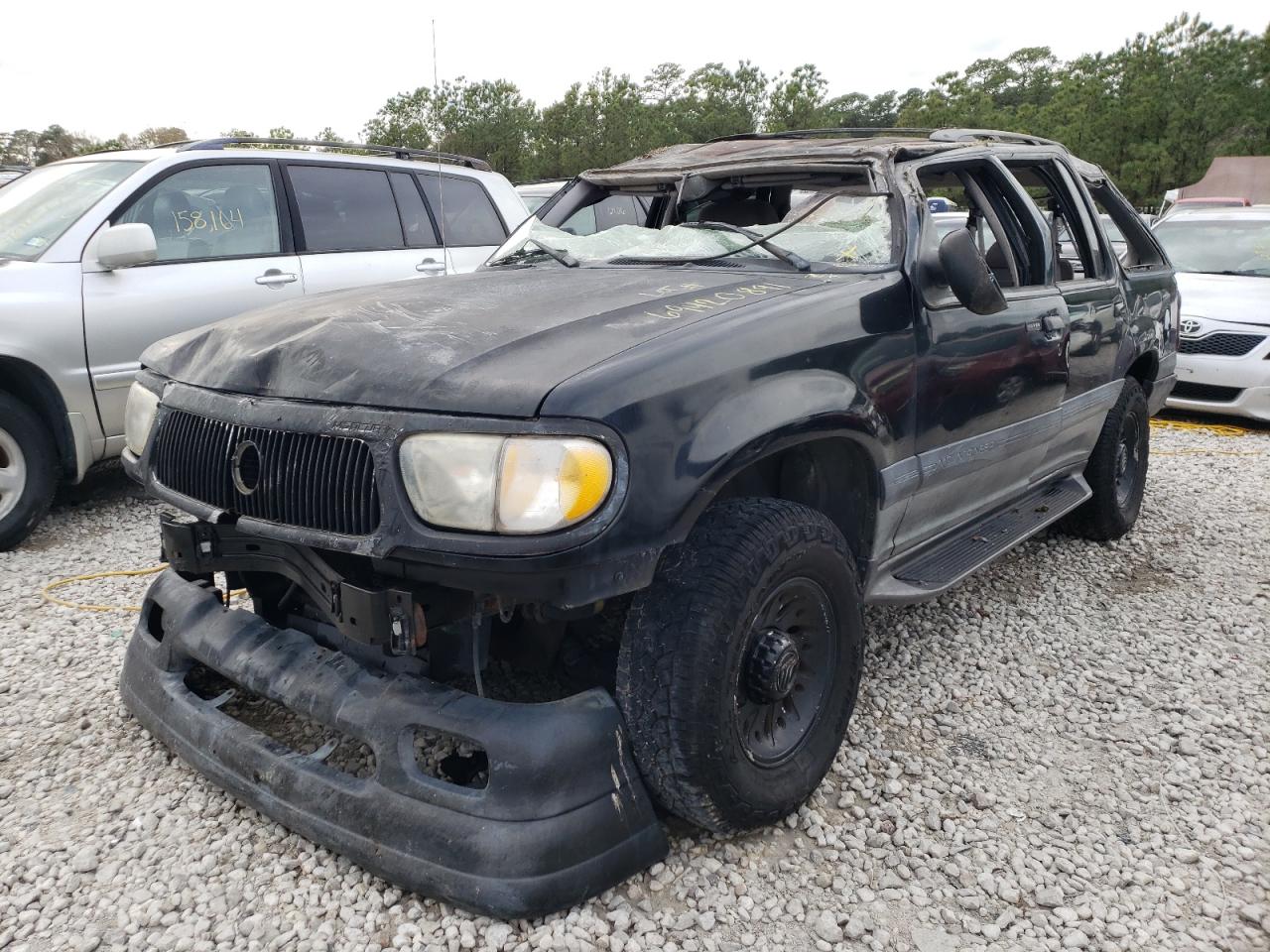 Photo 2 from auction – 2000 MERCURY MOUNTAINEE with VIN 4M2ZU66E6YUJ47973
