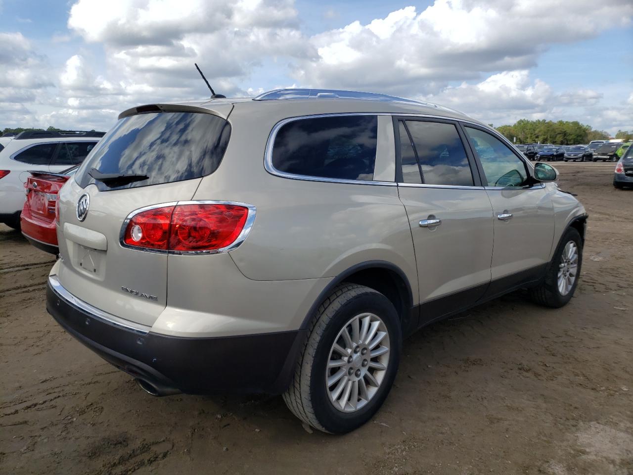 Photo 4 from auction – 2012 BUICK ENCLAVE with VIN 5GAKRCED5CJ157468