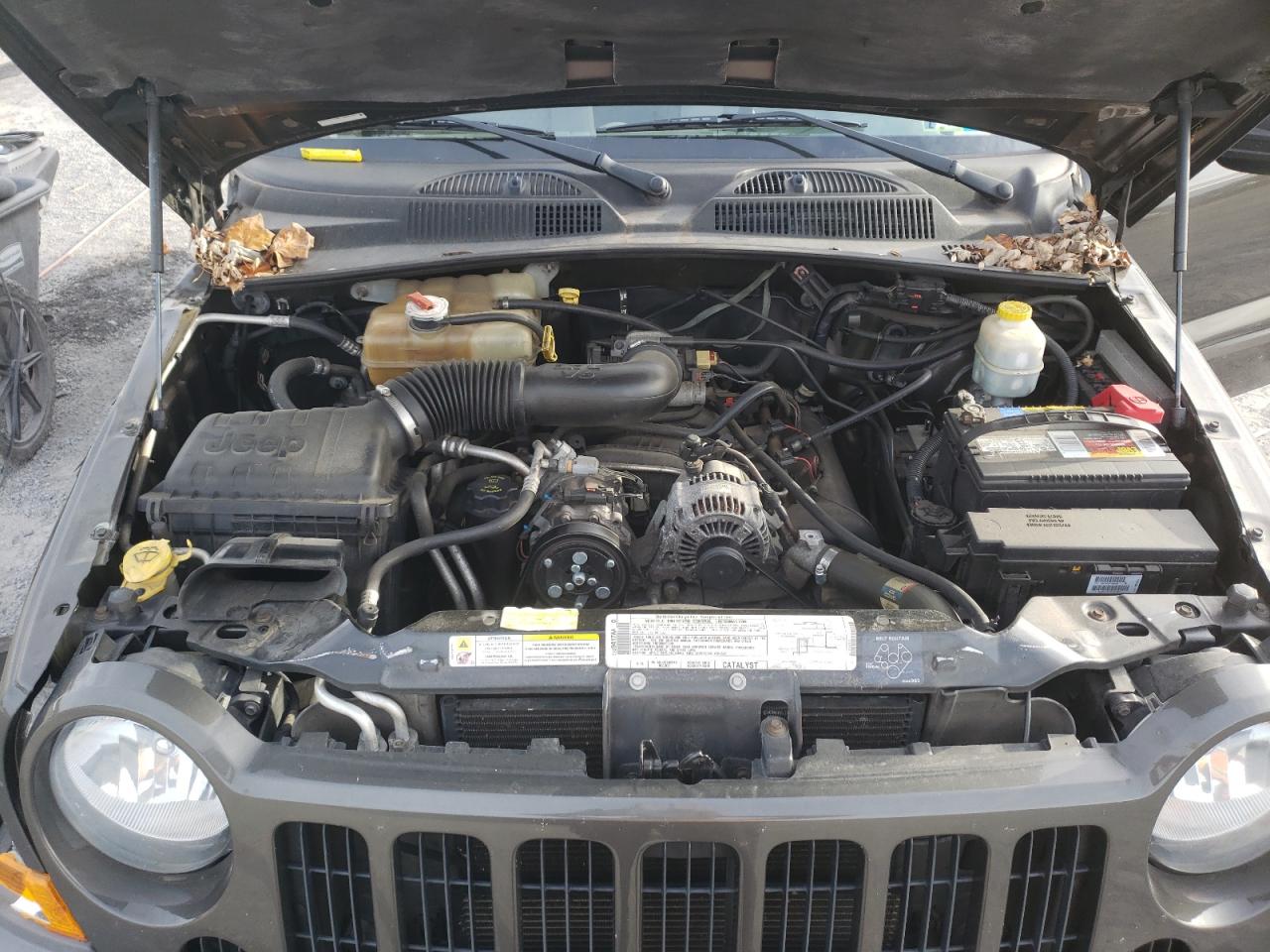 Photo 7 from auction – 2006 JEEP LIBERTY SP with VIN 1J4GL48K16W284497