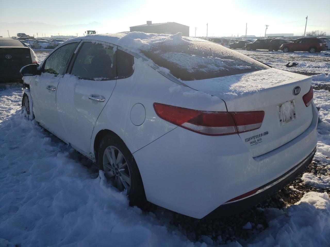 Photo 3 from auction – 2016 KIA OPTIMA LX with VIN KNAGT4L33G5090306