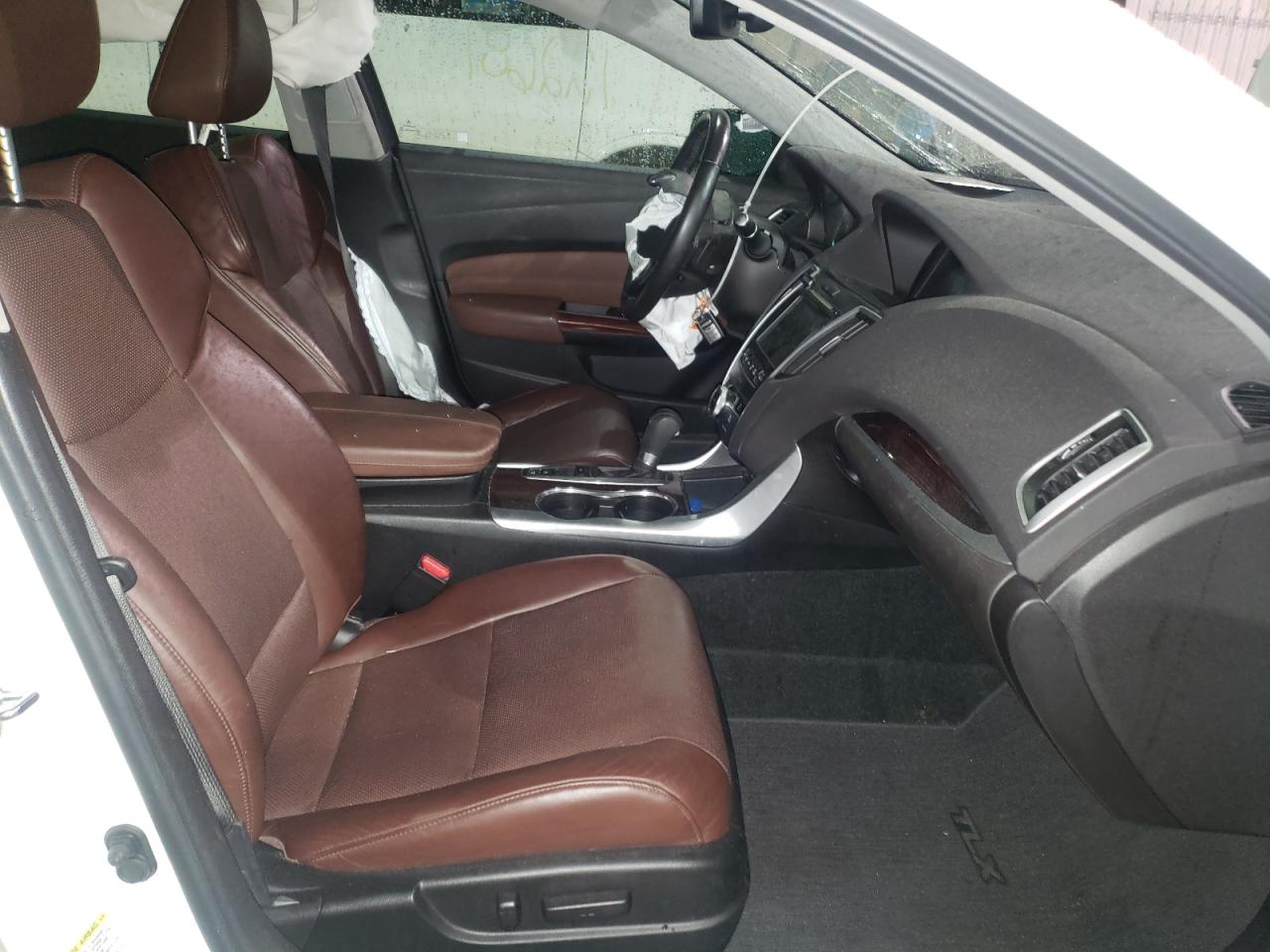 Photo 5 from auction – 2015 ACURA TLX TECH with VIN 19UUB1F52FA022641
