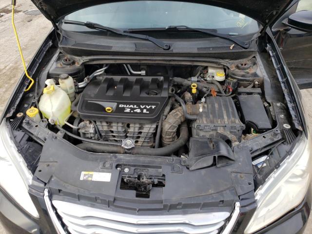 Photo 7 from auction – 2014 CHRYSLER 200 LX with VIN 1C3CCBAB0EN124073
