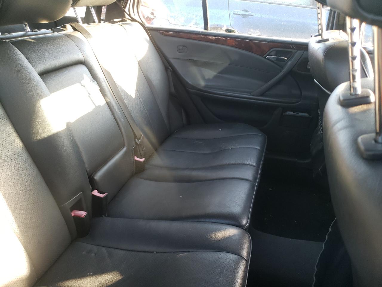 Photo 6 from auction – 2003 MERCEDES-BENZ E 320 with VIN WDBJH65J43X086876