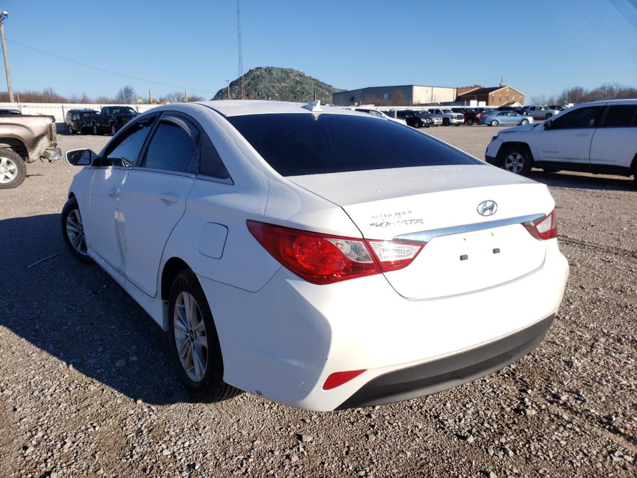 Photo 3 from auction – 2014 HYUNDAI SONATA GLS with VIN 5NPEB4AC6EH833036