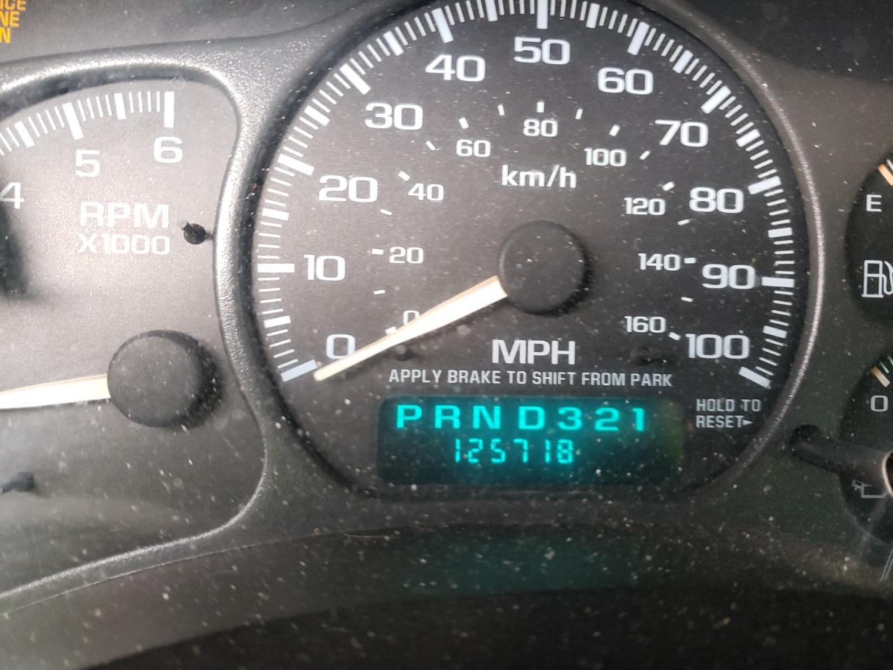Photo 8 from auction – 2002 CHEVROLET SILVERADO with VIN 2GCEC19V921111185