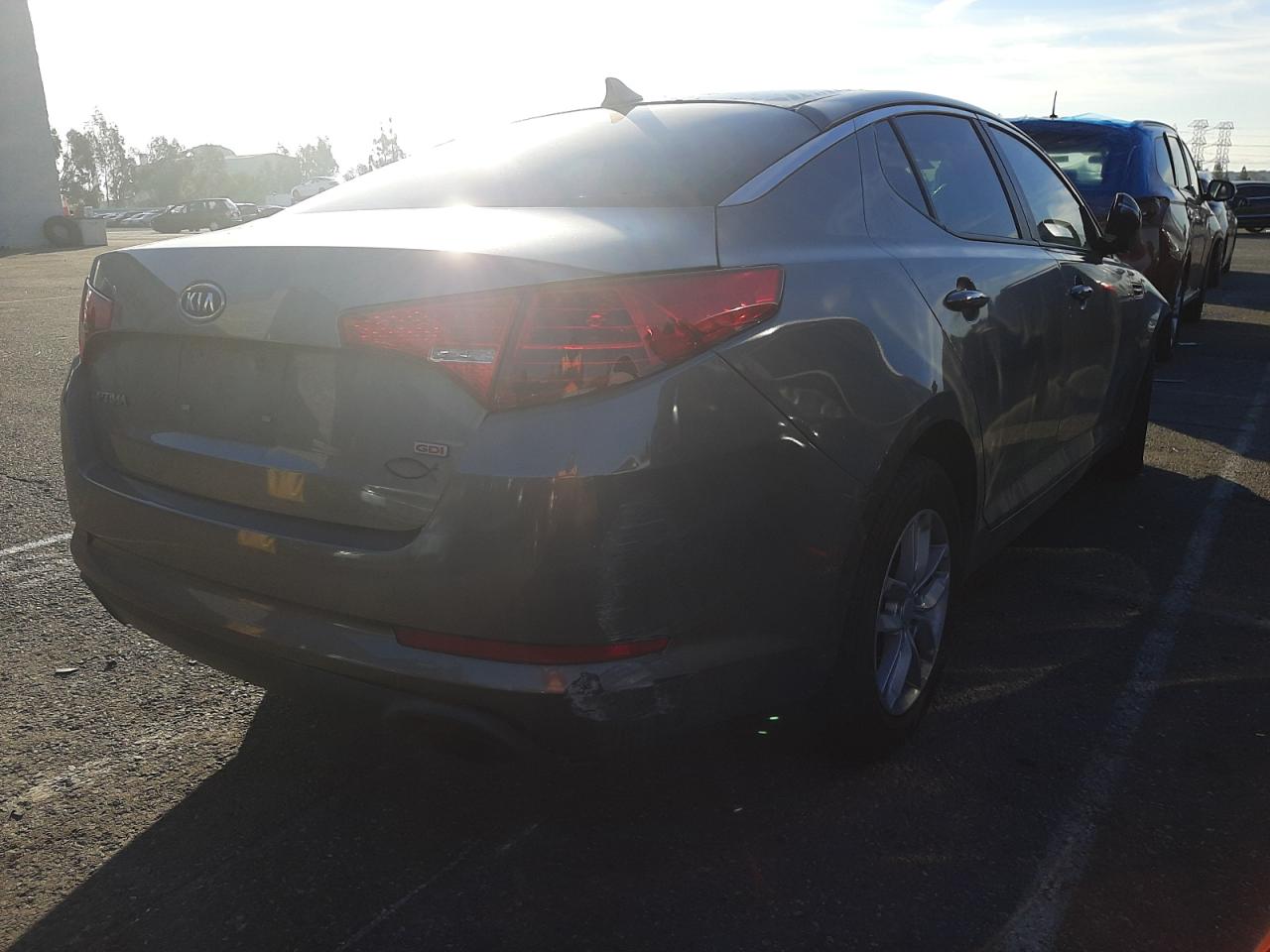 Photo 4 from auction – 2012 KIA OPTIMA LX with VIN 5XXGM4A77CG076419