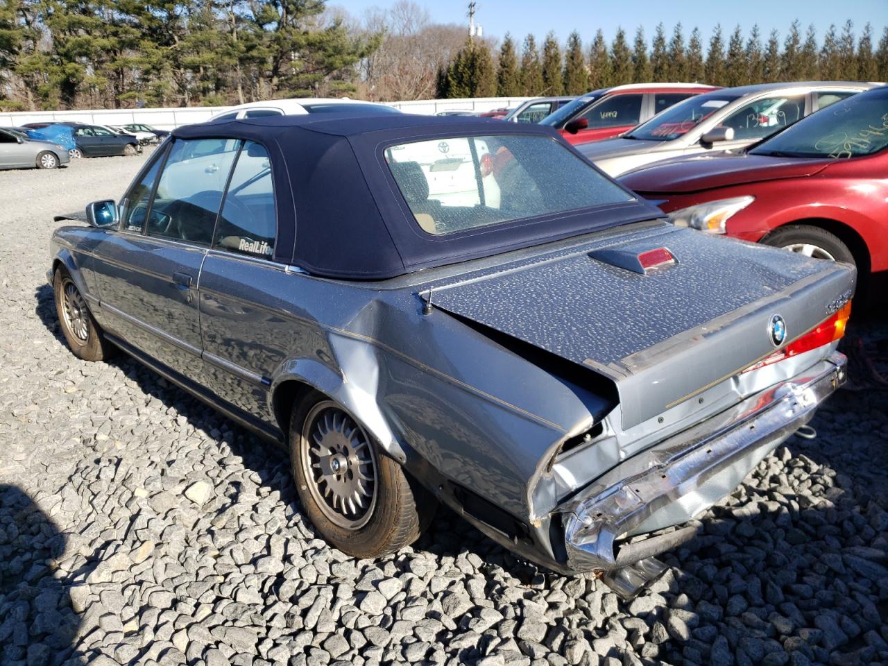 Photo 3 from auction – 1988 BMW 325 I with VIN WBABB1300J8273783