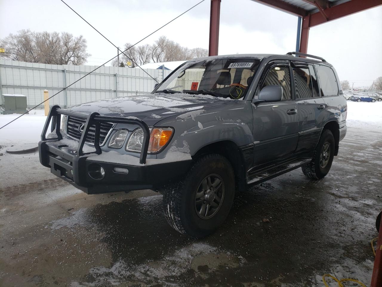 Photo 2 from auction – 2001 LEXUS LX 470 with VIN JTJHT00W213503122