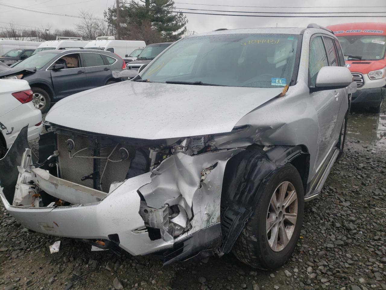 Photo 2 from auction – 2011 TOYOTA HIGHLANDER with VIN 5TDBK3EH2BS076953