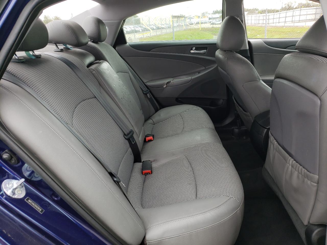 Photo 6 from auction – 2012 HYUNDAI SONATA SE with VIN 5NPEC4AC2CH429130