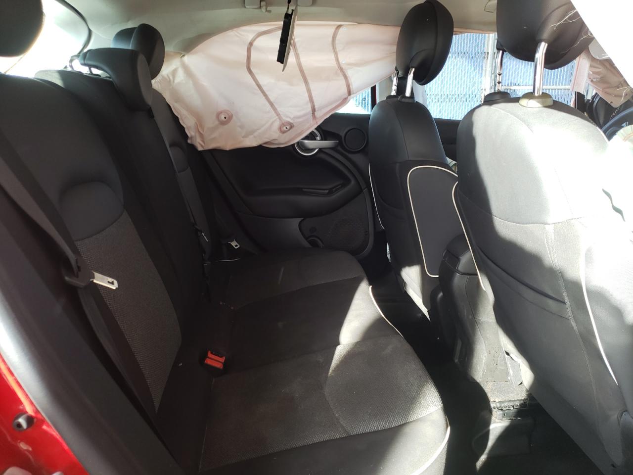 Photo 6 from auction – 2017 FIAT 500X POP with VIN ZFBCFXAB3HP574599