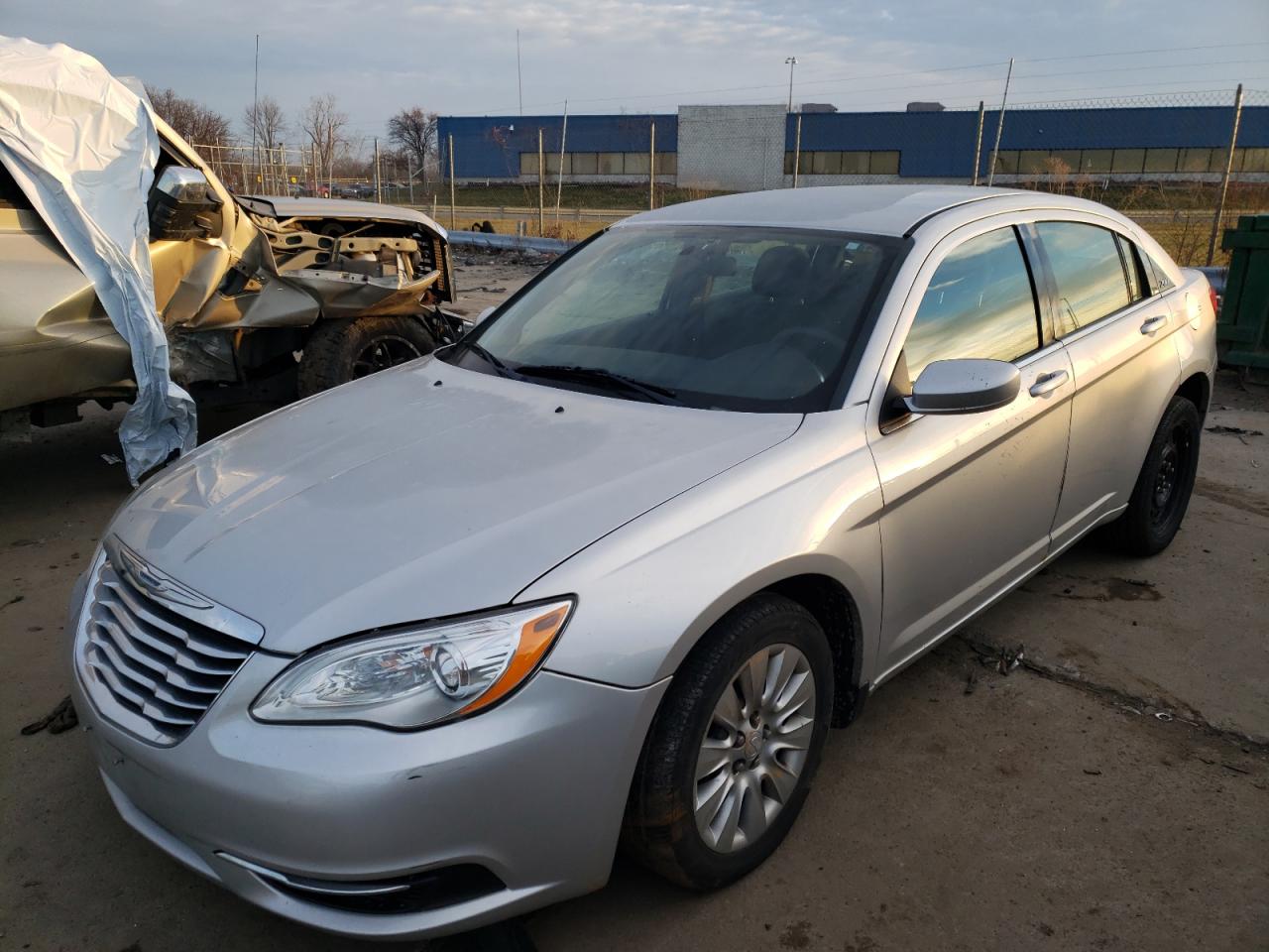 Photo 2 from auction – 2012 CHRYSLER 200 LX with VIN 1C3CCBABXCN130394