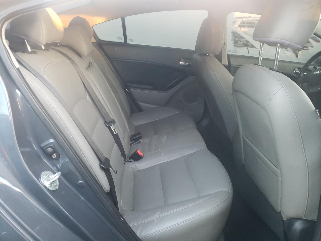 Photo 6 from auction – 2014 KIA FORTE EX with VIN KNAFZ4A88E5099945