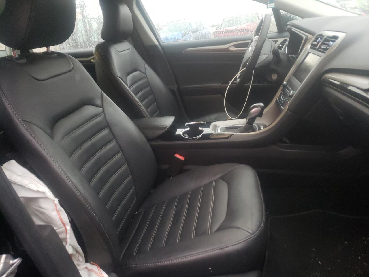 Photo 5 from auction – 2016 FORD FUSION SE with VIN 3FA6P0HD9GR352278