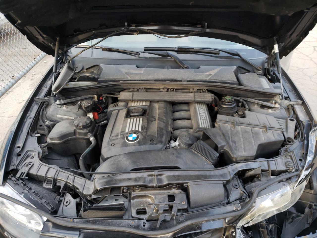 Photo 7 from auction – 2011 BMW 128 I with VIN WBAUP7C5XBVK78520