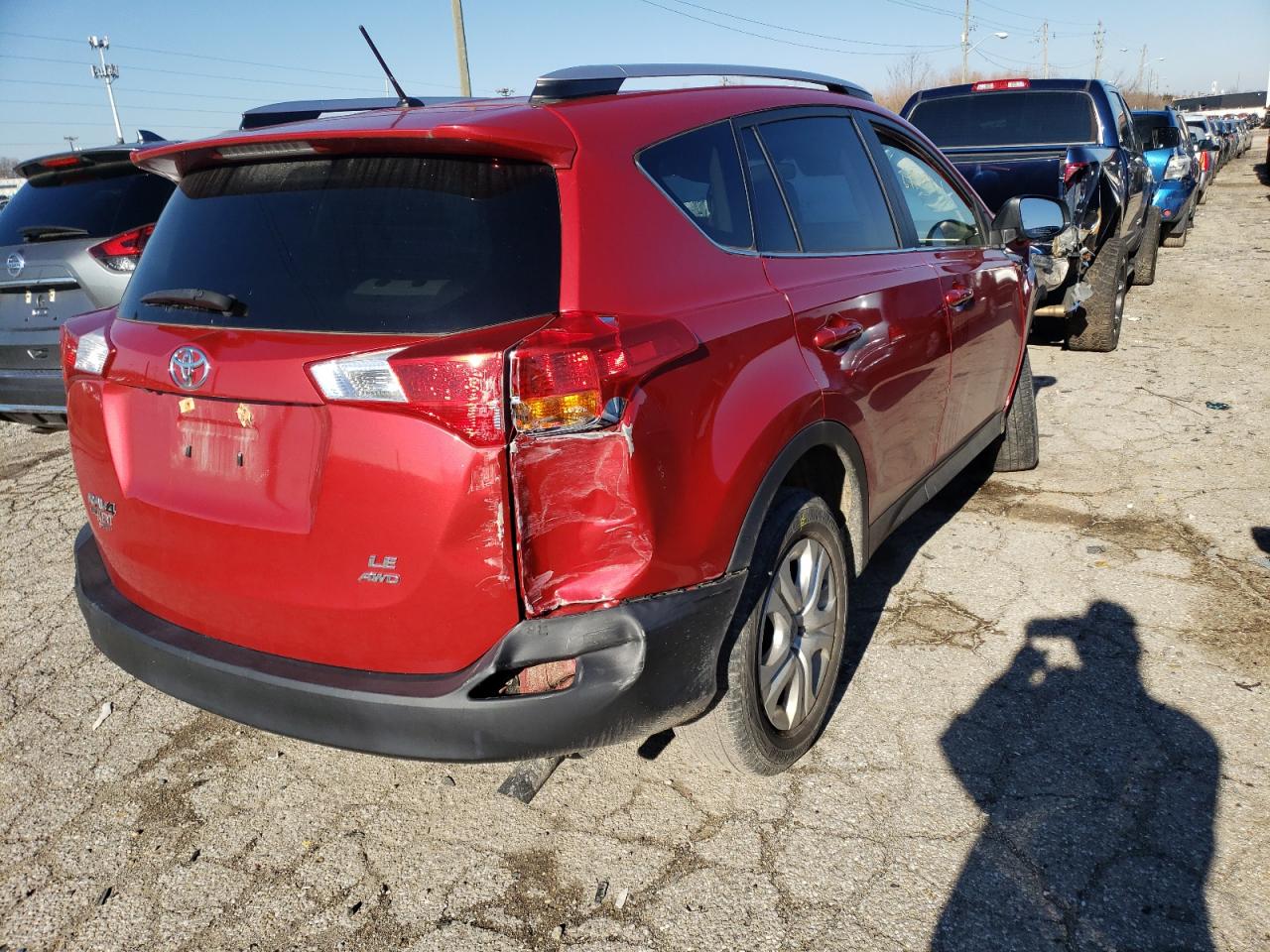 Photo 4 from auction – 2015 TOYOTA RAV4 LE with VIN JTMBFREV1FJ038405