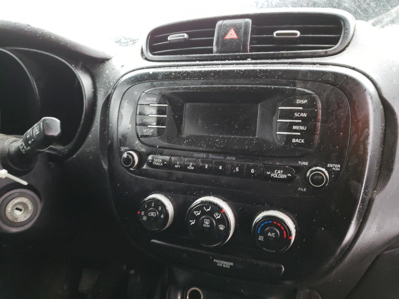 Photo 9 from auction – 2015 KIA SOUL with VIN KNDJN2A2XF7215175