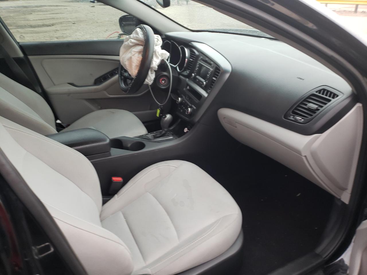 Photo 5 from auction – 2013 KIA OPTIMA LX with VIN 5XXGM4A75DG217926