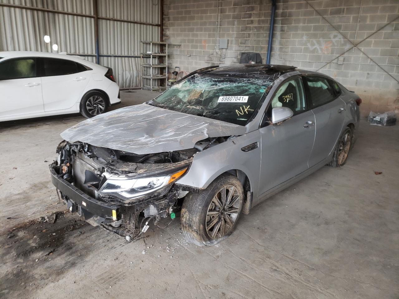 Photo 2 from auction – 2019 KIA OPTIMA EX with VIN 5XXGU4L19KG330929
