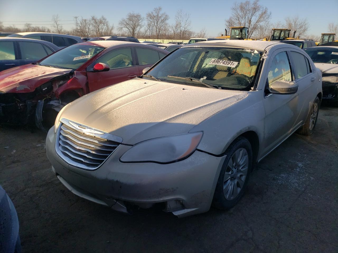 Photo 2 from auction – 2013 CHRYSLER 200 LX with VIN 1C3CCBAG5DN737283