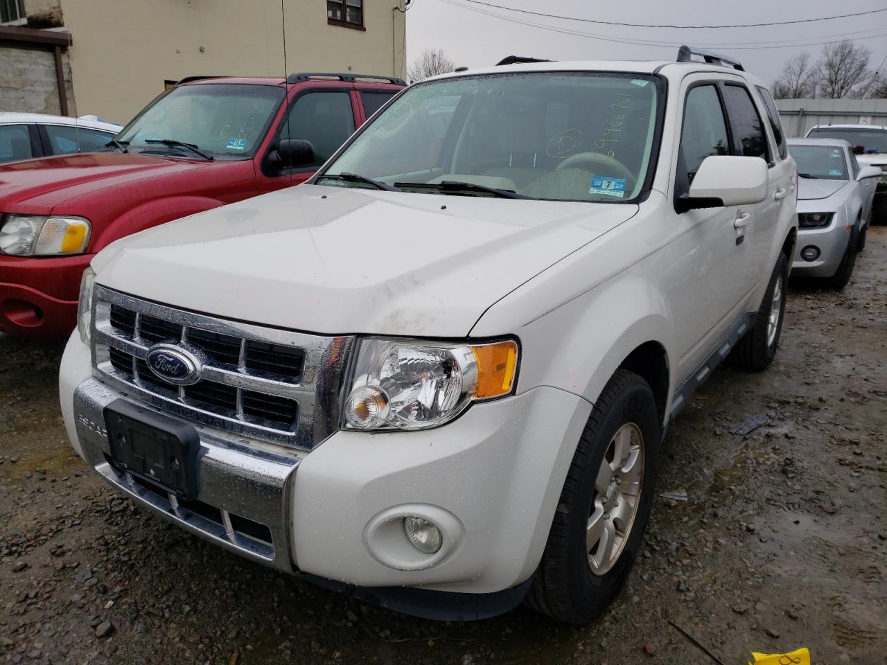 Photo 2 from auction – 2011 FORD ESCAPE LIM with VIN 1FMCU0EGXBKC70122