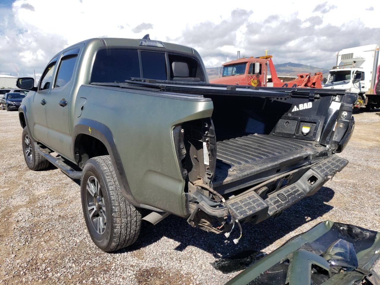 Photo 3 from auction – 2016 TOYOTA TACOMA DOU with VIN 3TMAZ5CN1GM008792