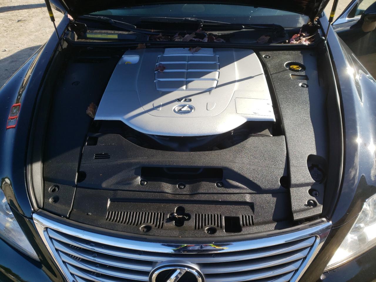 Photo 7 from auction – 2011 LEXUS LS 460 with VIN JTHCL5EF4B5009495