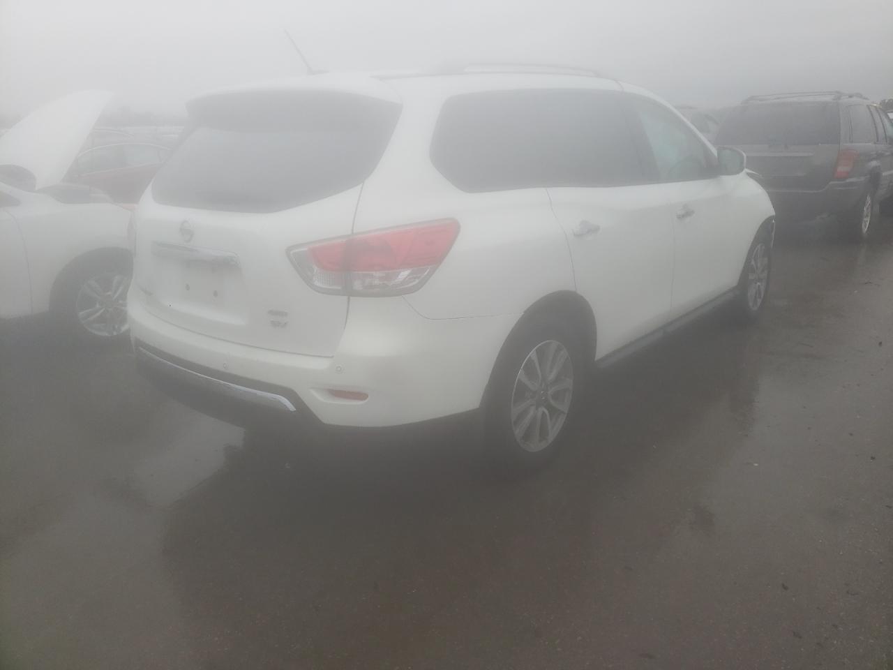 Photo 4 from auction – 2014 NISSAN PATHFINDER with VIN 5N1AR2MM3EC671747