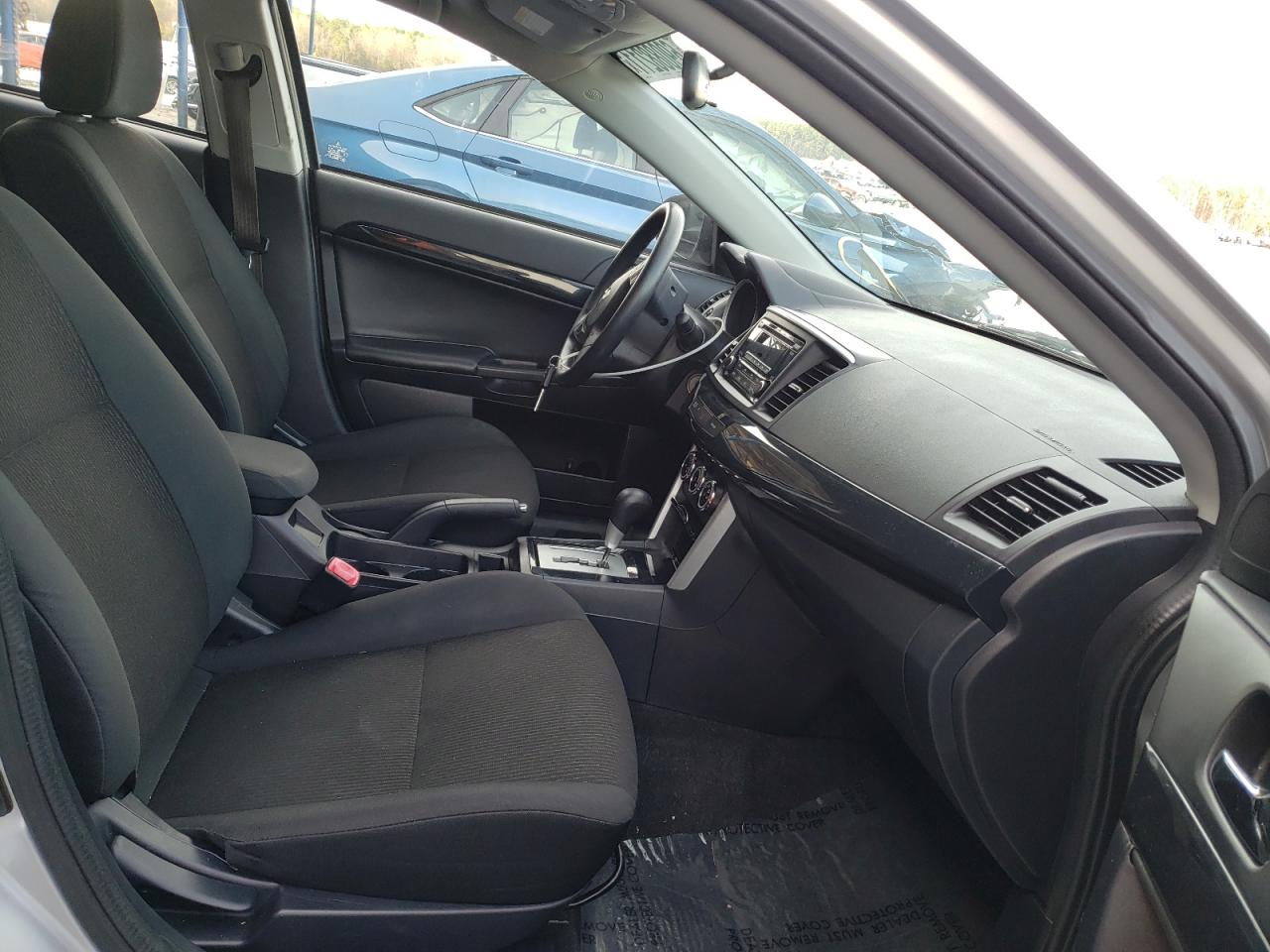 Photo 5 from auction – 2016 MITSUBISHI LANCER ES with VIN JA32U2FU9GU000938
