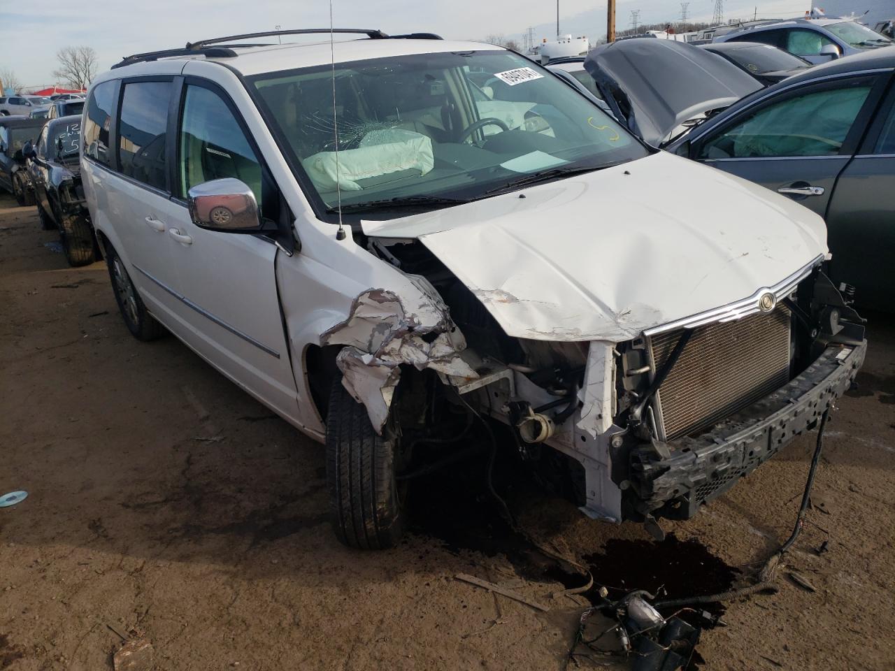 Photo 1 from auction – 2010 CHRYSLER TOWN & COU with VIN 2A4RR5D12AR129002