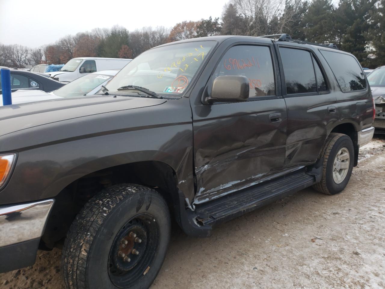 Photo 9 from auction – 1998 TOYOTA 4RUNNER SR with VIN JT3GN86R4W0083885