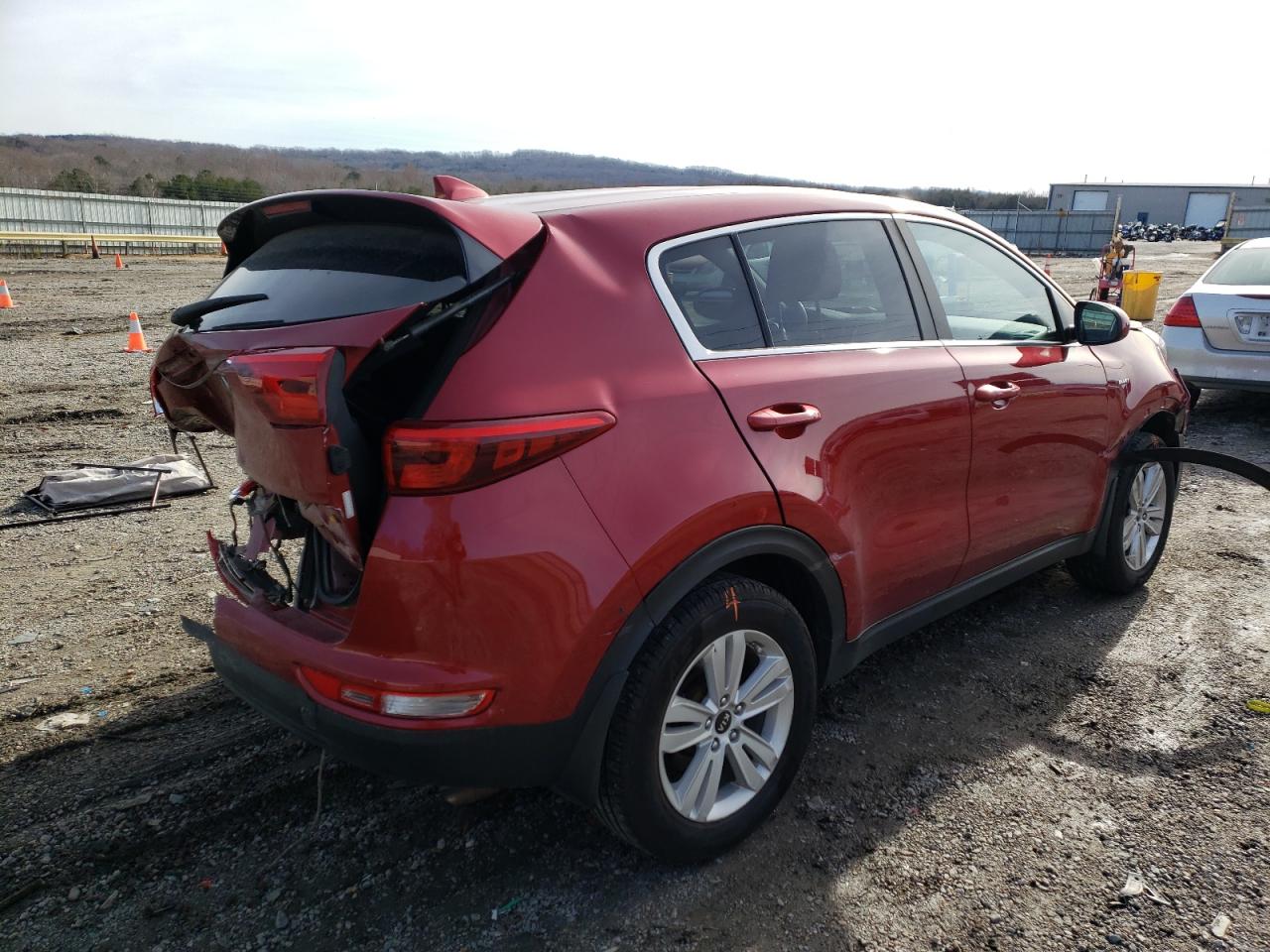 Photo 4 from auction – 2018 KIA SPORTAGE L with VIN KNDPMCAC2J7462453