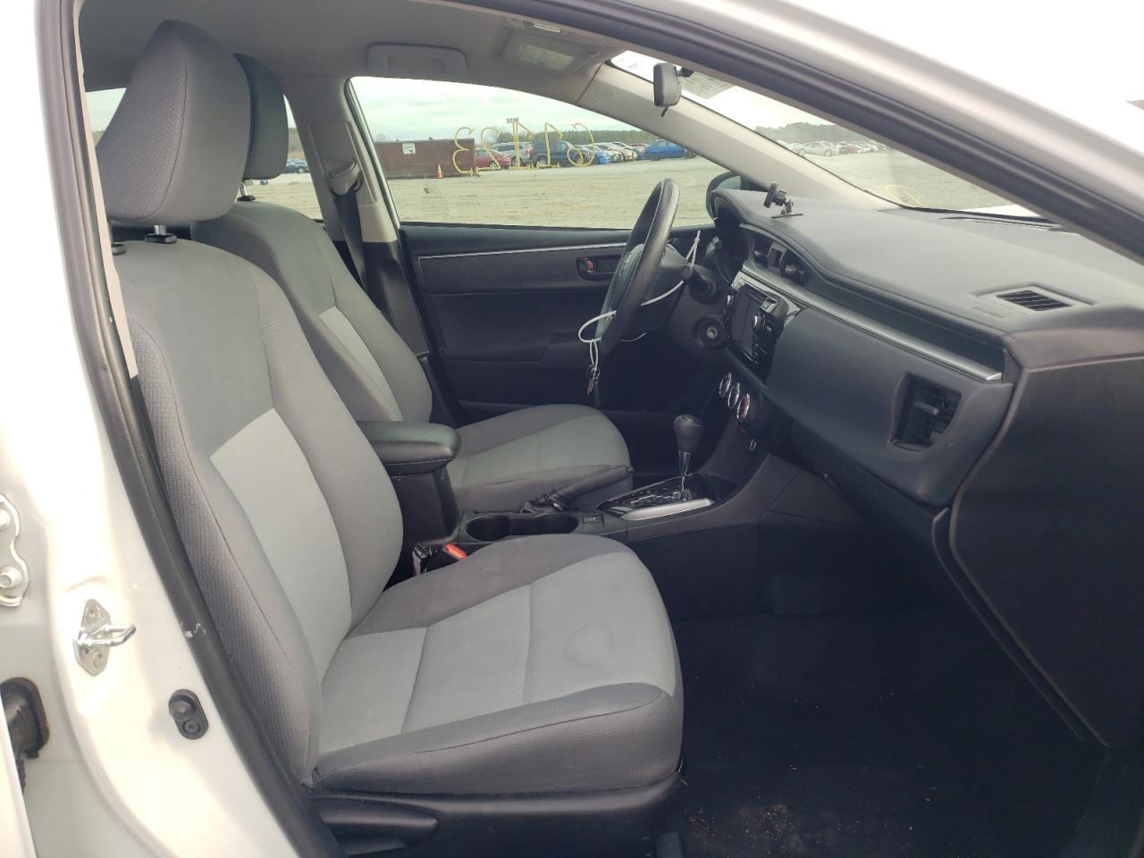 Photo 5 from auction – 2016 TOYOTA COROLLA L with VIN 5YFBURHE3GP399892
