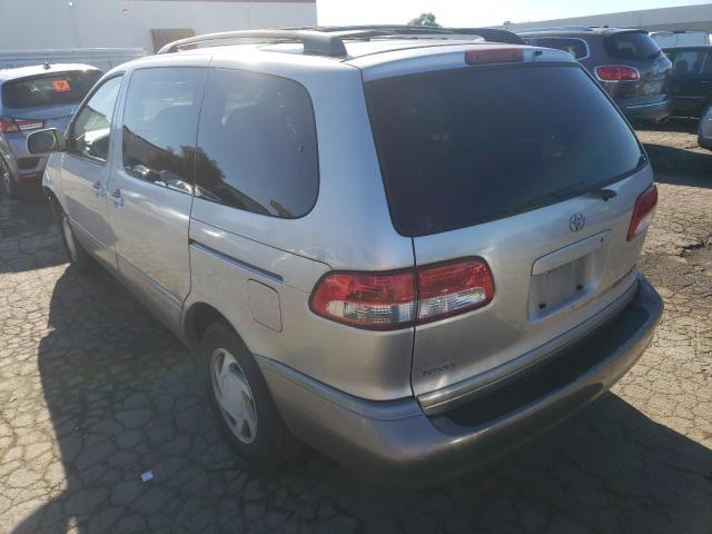 Photo 3 from auction – 2001 TOYOTA SIENA with VIN 4T3ZF13C21U320533