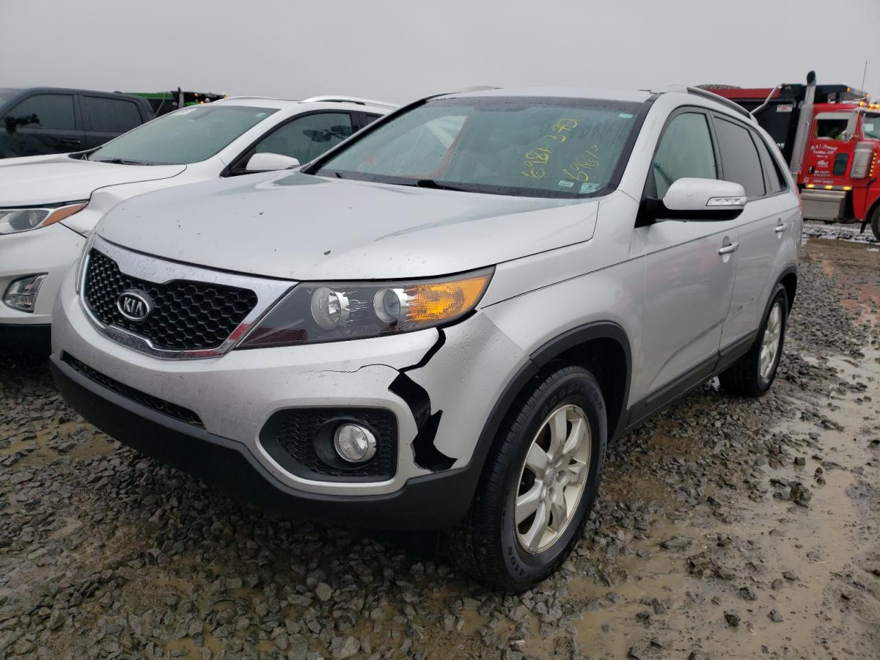 Photo 2 from auction – 2012 KIA SORENTO BA with VIN 5XYKT3A65CG258758