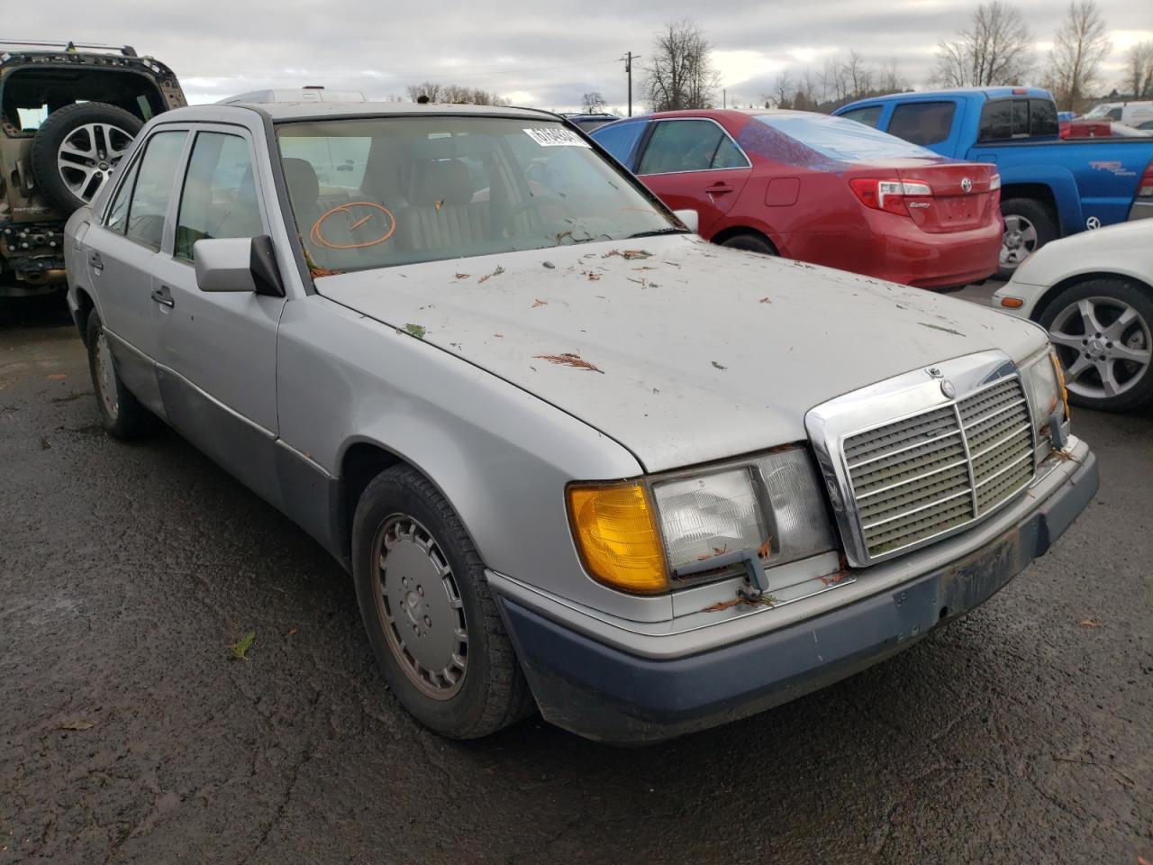MERCEDES-BENZ 300 E 1990 with VIN WDBEA30D6LB121663 - Photo from auction