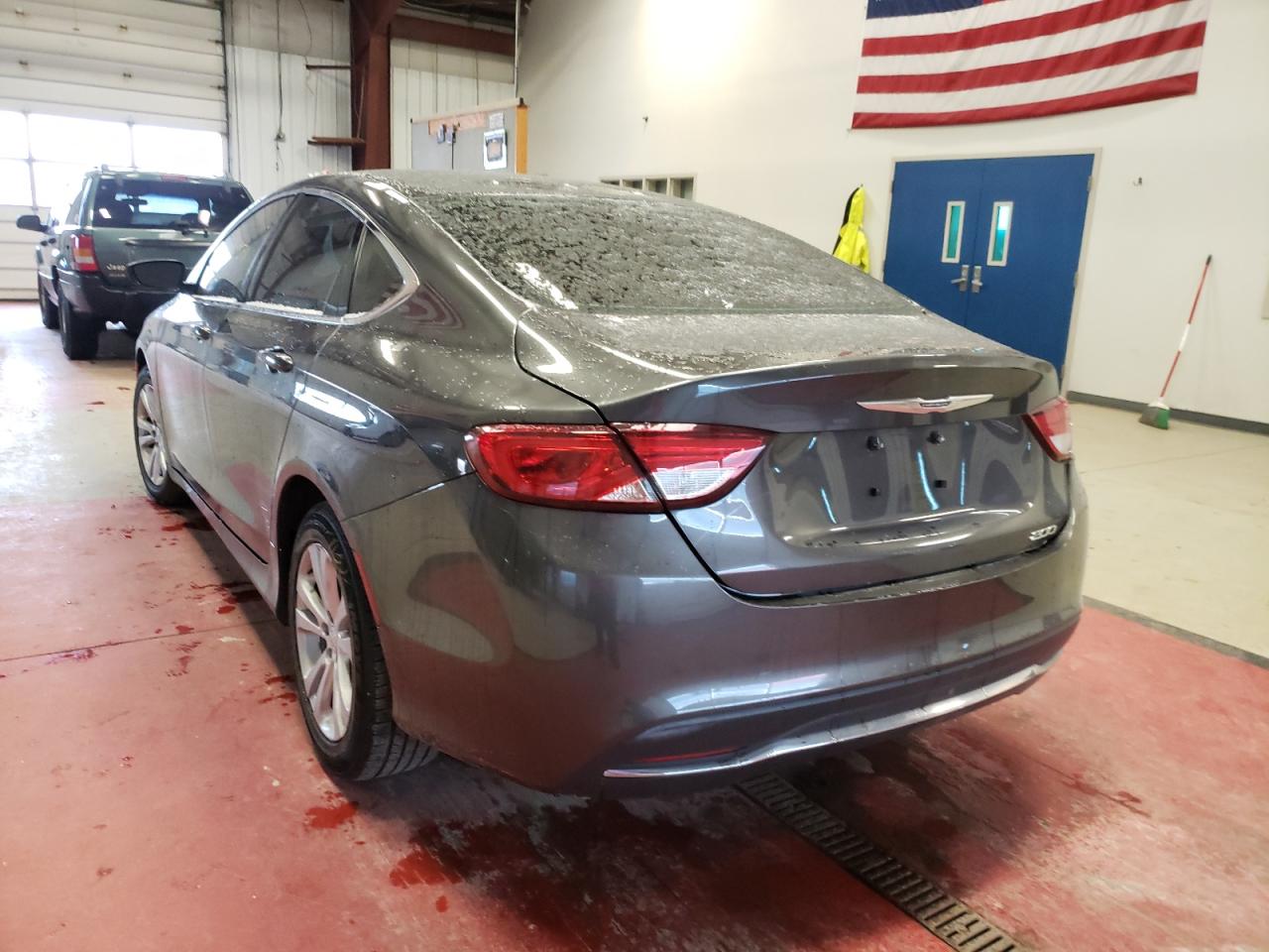 Photo 3 from auction – 2015 CHRYSLER 200 LIMITE with VIN 1C3CCCAB3FN677257