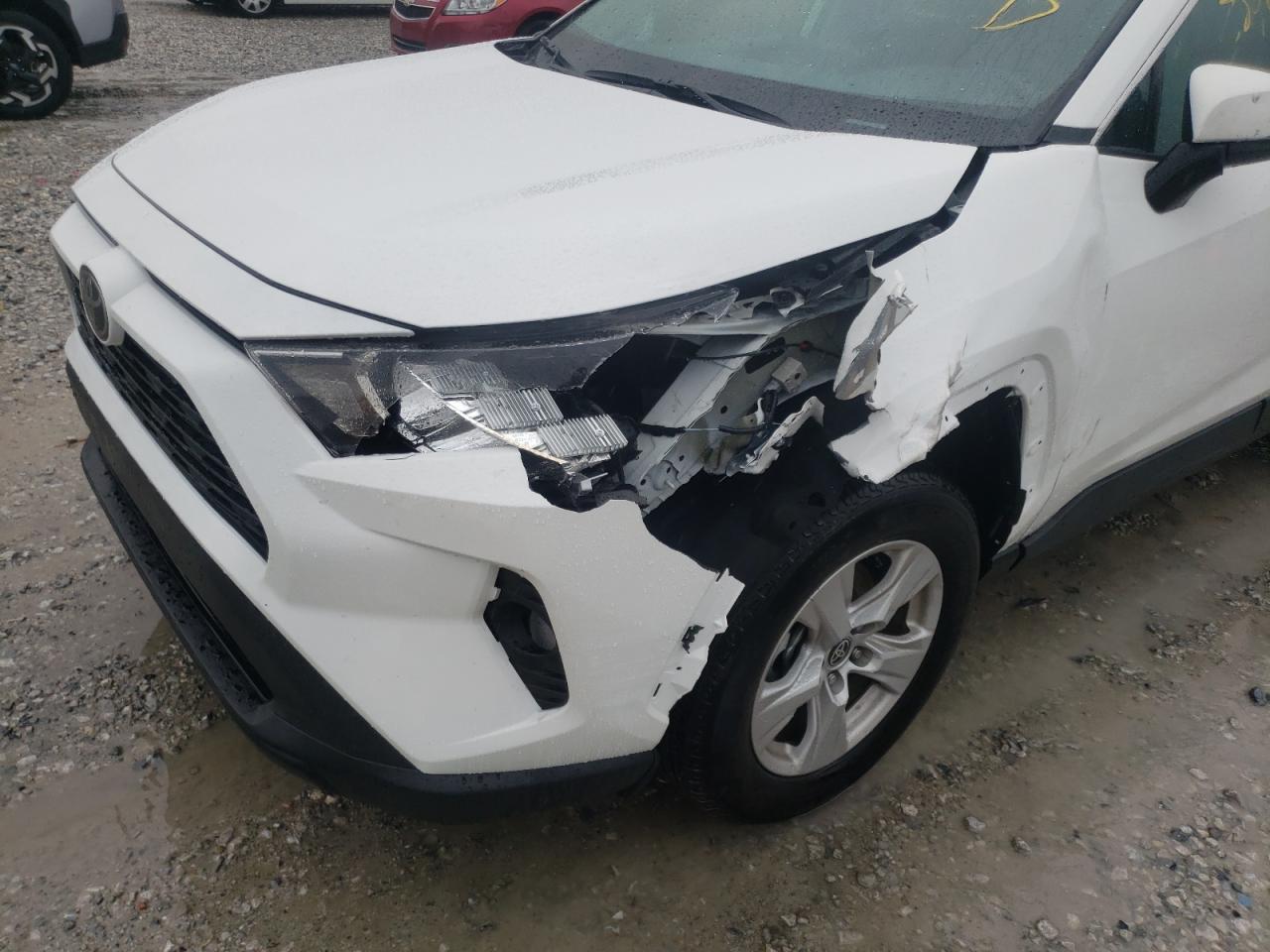 Photo 9 from auction – 2021 TOYOTA RAV4 XLE with VIN 2T3W1RFV4MC145768