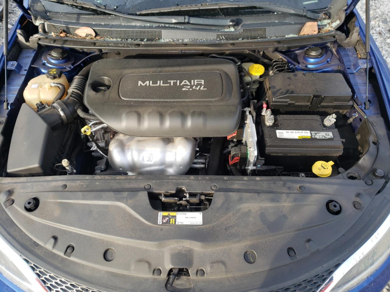 Photo 7 from auction – 2015 CHRYSLER 200 LIMITE with VIN 1C3CCCAB1FN632835